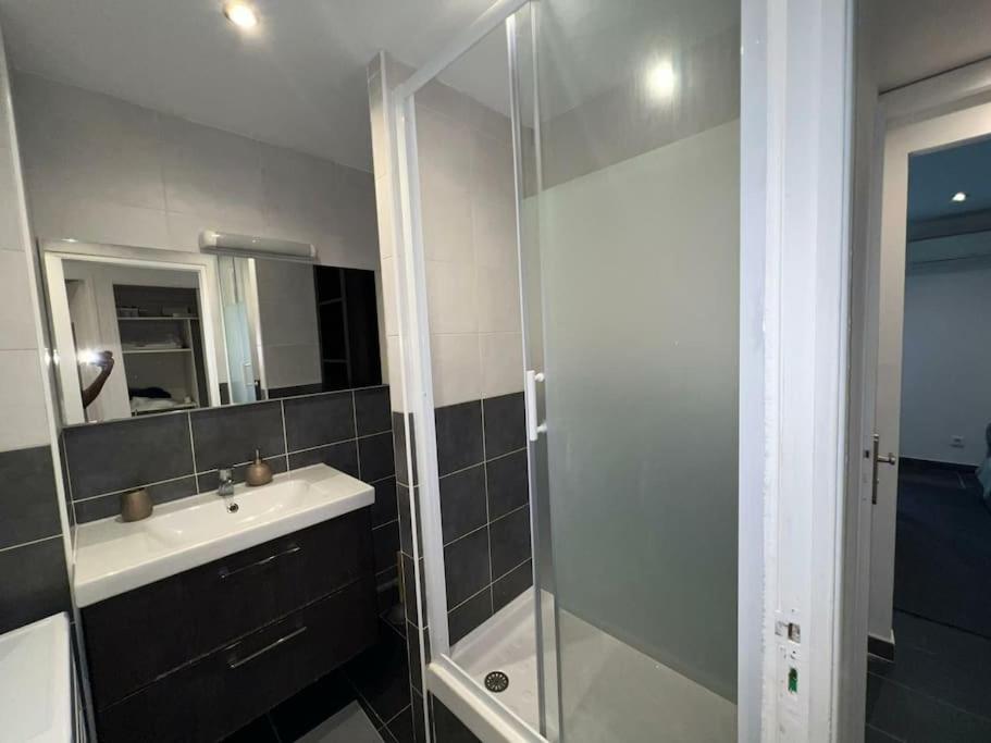 Grand Appartement Climatise Et Fonctionnel Marseille Exteriér fotografie