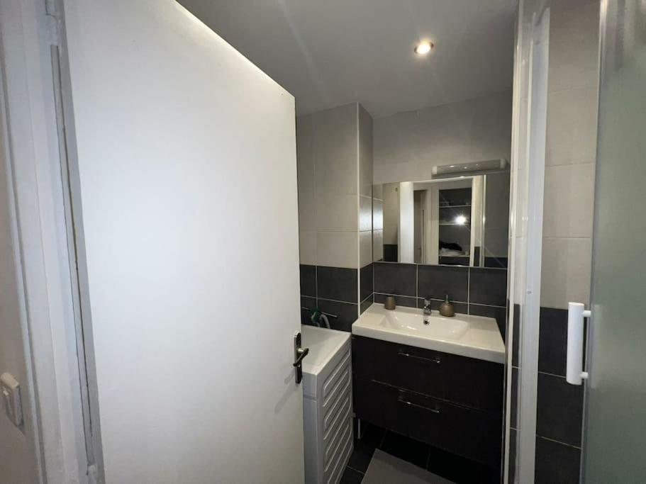 Grand Appartement Climatise Et Fonctionnel Marseille Exteriér fotografie